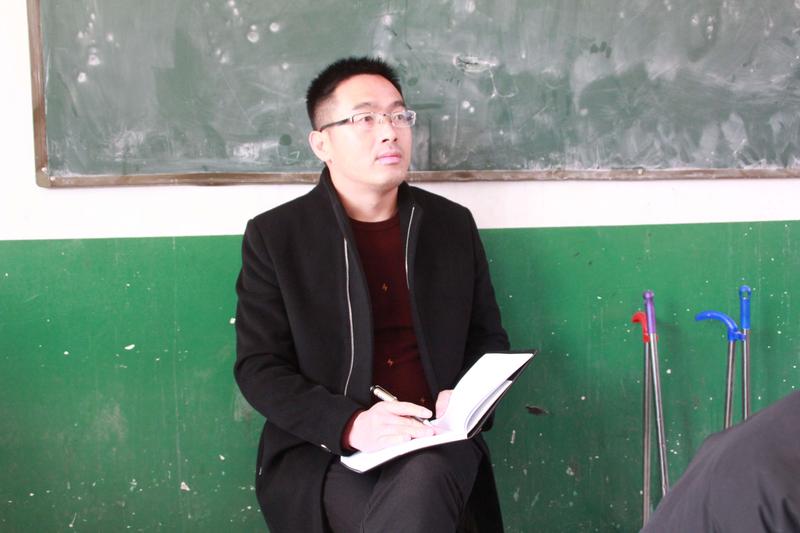 市职成教研室到县一中专开展视导检查听课活动